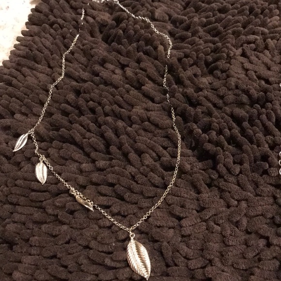 Ann Taylor necklaces (4 of them) - Picture 4 of 6